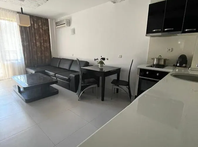 Rich-1 Sp アパート ラヴダ